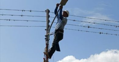 Ejecutan proyecto de alumbrado público aprobado en la Consulta Popular Nacional Ejecutan proyecto de alumbrado público aprobado en la Consulta Popular Nacional