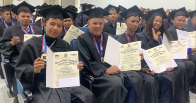 Estudiantes de la Unexee recibieron título de TSU en especialidades eléctricas