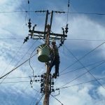 CORPOELEC se mantiene desplegado para restablecer el servicio eléctrico tras terremotos