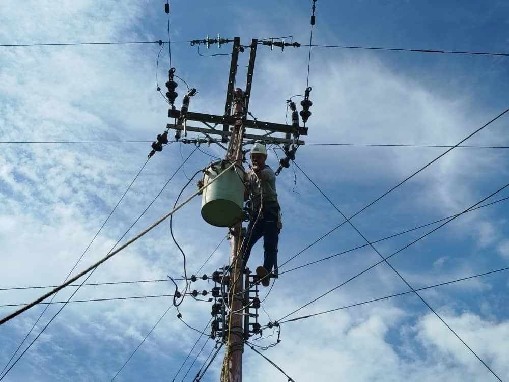 CORPOELEC se mantiene desplegado para restablecer el servicio eléctrico tras terremotos