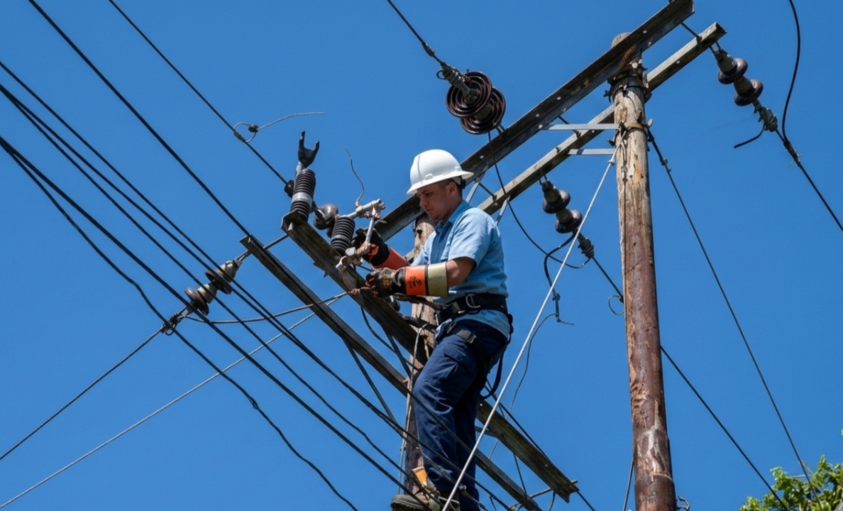 95% del servicio eléctrico ha sido restablecido en La Guaira