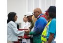 Condecoran a trabajadores del sector eléctrico por su heroica labor tras el doble sismo del 24-J Condecoran a trabajadores del sector eléctrico por su heroica labor tras el doble sismo del 24-J