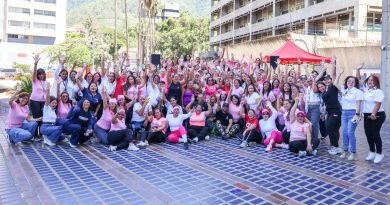 MPPEE y Asoelec celebran el mes rosa con bailoterapia por la salud y la prevención